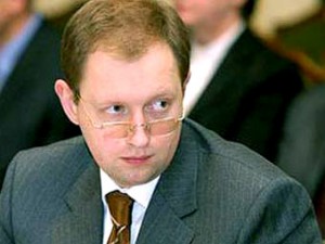 Яценюк считает, что объединение оппозиционных партий ничего не изменит депутат 