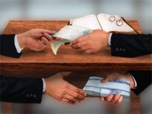 Главу Госкомлеса обвиняют в коррупции 
