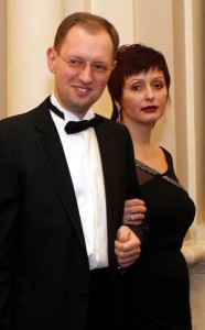 Арсений Яценюк: махинации с бюджетными деньгами и образ скромного олигарха. Часть 2 