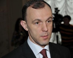 Дещо про Карпачову Янукович Тимошенко суд депутат Ахметов 
