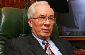 Азаров обозвал негодяями всех, кто мешает движению Украины в Европу Азаров 