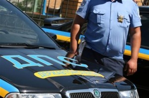 В Черниговской обл. гаишники гонялись за пьяным водителем угнанного автомобиля МВД ГАИ 