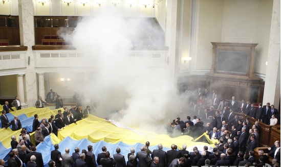 Тимошенко призывает к восстанию: кадры разгула украинской демократии