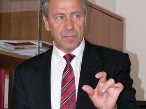 99438_20080905104834