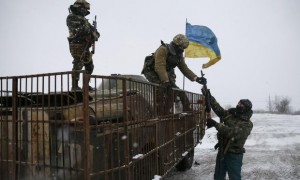 Ukrainian armed forces take their position near Debaltseve