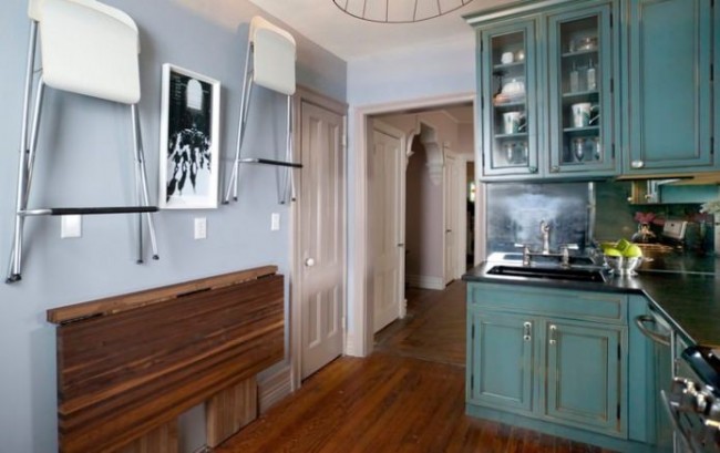 interer-biryuzovoj-kukhni-v-stile-eklektika5-t_c