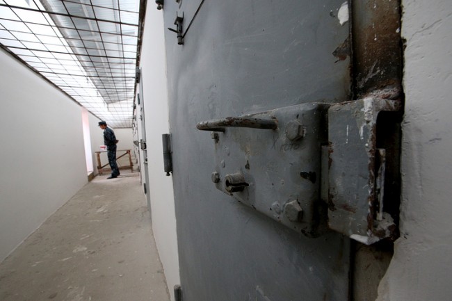 ITAR-TASS: VLADIMIR REGION, RUSSIA. JUNE 26, 2013. Prison No.2 in Vladimir Retion, operated by the Administration of the Federal Service of Execution of Punishments (UFSIN). (Photo ITAR-TASS / Stanislav Krasilnikov) Ðîññèÿ. Âëàäèìèðñêàÿ îáëàñòü. 26 èþíÿ. Â òþðüìå ¹2 ÓÔÑÈÍ Âëàäèìèðñêîé îáëàñòè. Ôîòî ÈÒÀÐ-ÒÀÑÑ/ Ñòàíèñëàâ Êðàñèëüíèêîâ