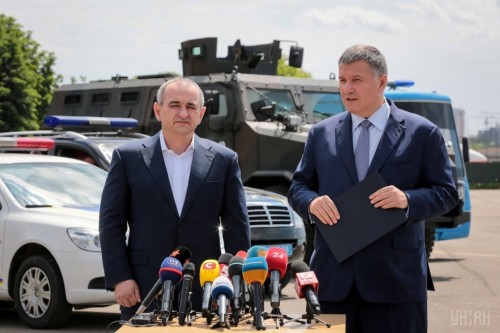 c6082104a4ccce4367820d7d9a12d727