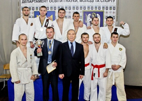 8d5f7ecd93fedf9d5072942b3cb42140