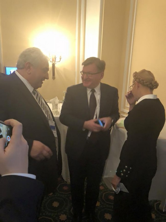 28058776_10215930156956482_304737629389343661_n (1)