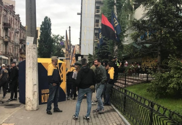 Скриншот 09-05-2018 132513